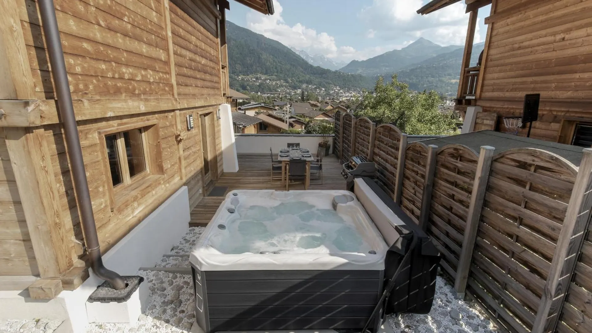 Chalet Saint-Pierre Jacuzzi Vue Montagne Neuf Saint-Gervais-les-Bains